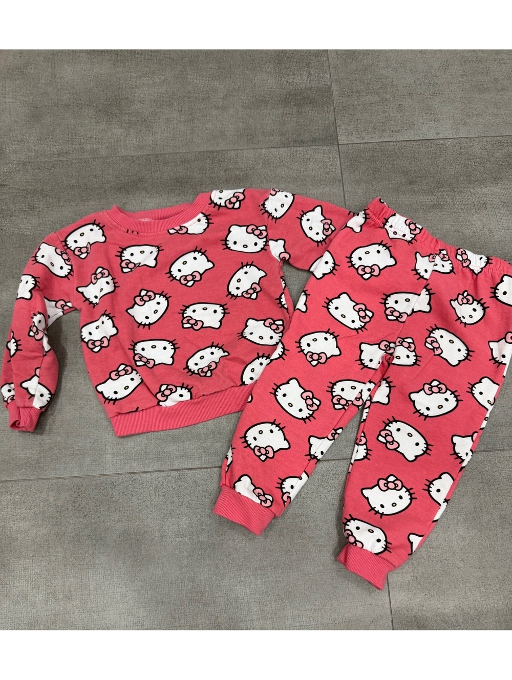 24m • Hello Kitty • Baby Toddler Girl Sweatshirt and Sweatpants Set